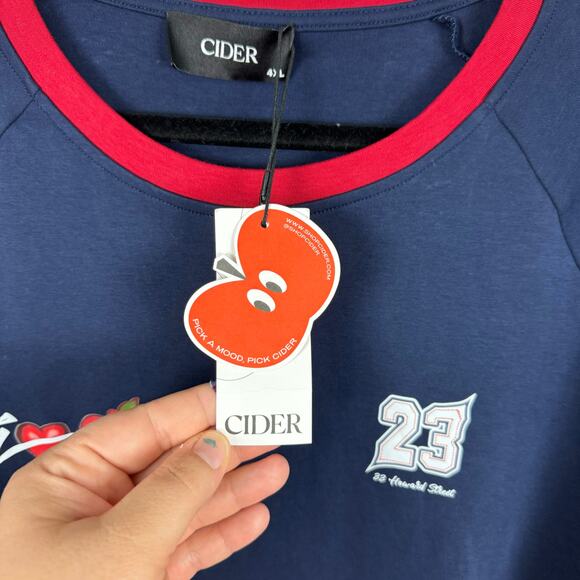 Cider Plus Size Navy & Red I Love NY Graphic Crop Short Sleeve Tee Size 4XL - Picture 3 of 6